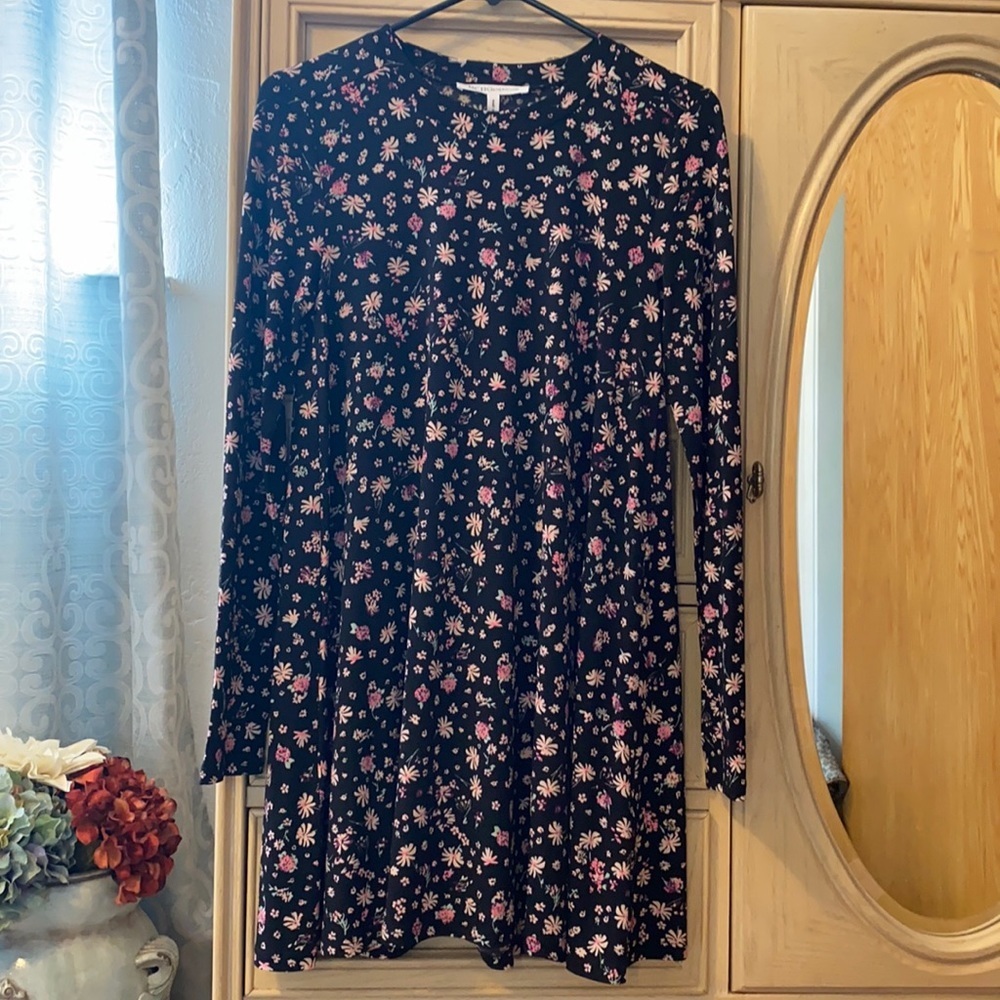 BCBGeneration Daisy Flower Dress